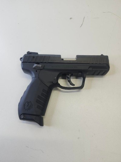 RUGER SR22 .22 LR - Image 2 of 3