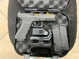 GLOCK G17 GEN 4 9MM LUGER (9x19 PARA) - 1 of 3
