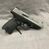 SMITH & WESSON SD40VE .40 - 2 of 3