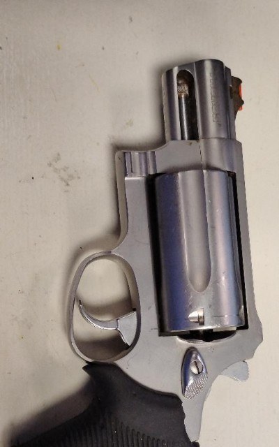 TAURUS JUDGE 410 / 45 - Image 1 of 2