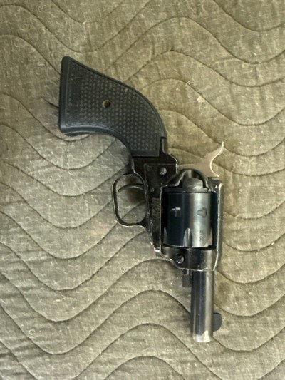 HERITAGE MFG. BARKEEP .22 LR - Image 1 of 2