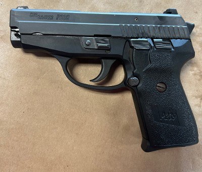 SIG SAUER P239 9MM LUGER (9x19 PARA) - Image 1 of 3