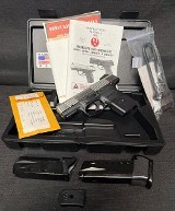 RUGER SR40C 40 Smith & Wesson - 1 of 3