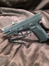 SPRINGFIELD ARMORY XD-40 .40 S&W - 1 of 3
