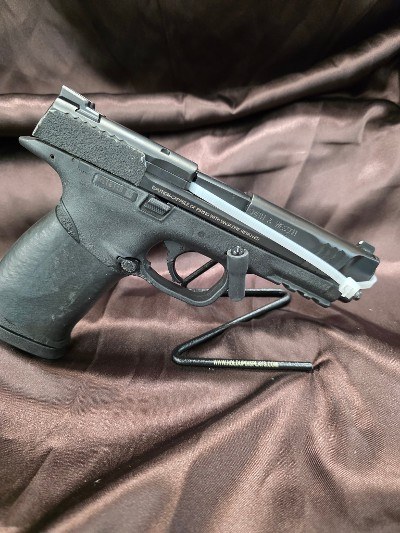 SMITH & WESSON M&P 45 .45 AUTO RIM - Image 2 of 3