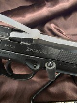 BERETTA PX4 STORM .40 S&W - 2 of 3