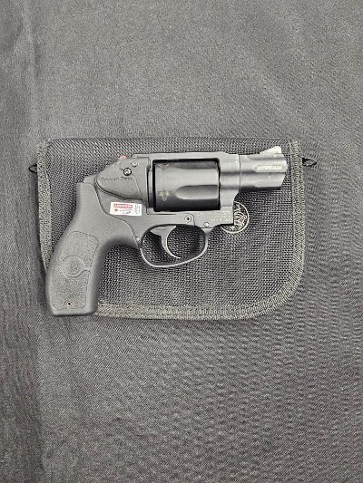 SMITH & WESSON M&P BODYGUARD CRIMSON TRACE .38 SPL +P - Image 1 of 3