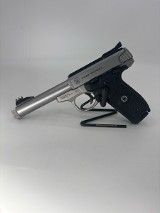 SMITH & WESSON SW22 VICTORY .22 LR