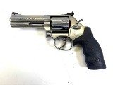 SMITH & WESSON 686-6 .357 MAG - 1 of 3
