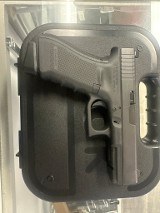 GLOCK G17 GEN4 MOS 9MM LUGER (9X19 PARA) - 2 of 3