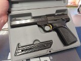 BROWNING Buck Mark Pro Target .22 LR - 1 of 3