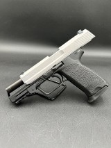 HECKLER & KOCH USP45 V1 .45 ACP - 3 of 3