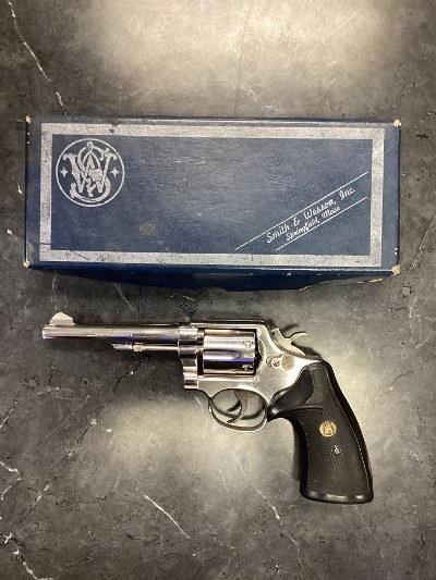 SMITH & WESSON 10-5 .38 S&W - Image 1 of 2