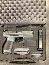HECKLER & KOCH VP9 9MM LUGER (9X19 PARA) - 1 of 2
