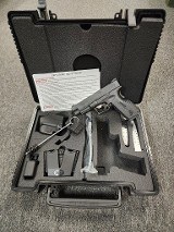 SPRINGFIELD ARMORY XDM .40 S&W - 3 of 3
