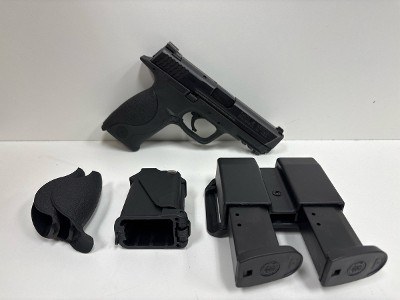 SMITH & WESSON M&P 40 .40 S&W - Image 1 of 3