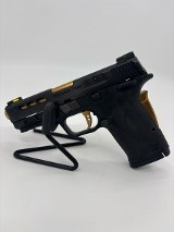 SMITH & WESSON M&P 9 SHIELD EZ PERFORMANCE CENTER 9MM LUGER (9x19 PARA) - 1 of 3