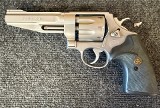 SMITH & WESSON 627-5 .357 MAG - 2 of 2