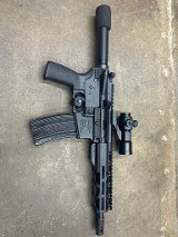 RADICAL FIREARMS RF-15 .300 AAC BLACKOUT - 1 of 3