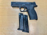 SMITH & WESSON M&P 40 .40 S&W - 1 of 3