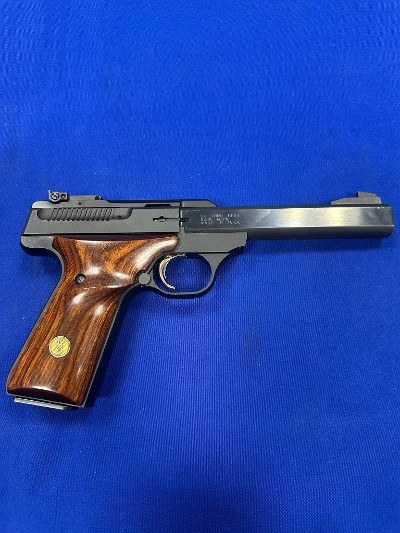 BROWNING BUCK MARK PLUS .22 LR - Image 1 of 3