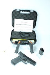 GLOCK 22 GEN 5 (PA225S203) 40 Smith & Wesson - 1 of 3