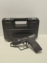SMITH & WESSON M&P 5.7 NO MANUAL SAFETY 5.7X28MM - 1 of 3