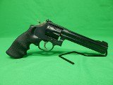 SMITH & WESSON 17-8 .22 LR - 2 of 3
