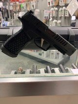 SIG SAUER P365 FUSE 9MM LUGER (9X19 PARA) - 1 of 3