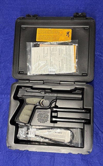 BROWNING BUCK MARK CAMPER UFX .22 LR - Image 1 of 3