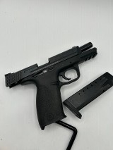 SMITH & WESSON M&P 40 .40 S&W - Image 2 of 3