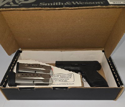 SMITH & WESSON M&P9 SHIELD 9MM LUGER (9X19 PARA) - Image 1 of 3