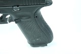 GLOCK 22 GEN 5 (PA225S203) 40 Smith & Wesson - 2 of 3