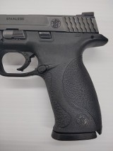 SMITH & WESSON M&P 40 40 Smith & Wesson - 2 of 3