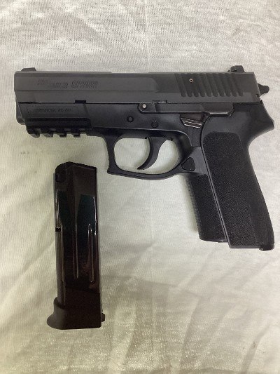 SIG SAUER SP2022 9MM LUGER (9x19 PARA) - Image 2 of 3