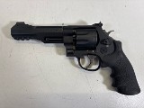 SMITH & WESSON M&P R8 .357 MAG - 2 of 3