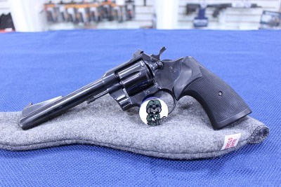 COLT OFFICERS MODEL SPECIAL .38 SPL - Image 1 of 3