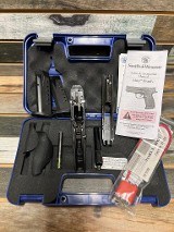 SMITH & WESSON M&P 40 .40 S&W - 3 of 3