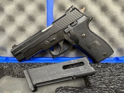 SIG SAUER P220R .22 LR - Image 2 of 3