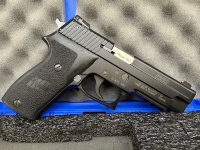 SIG SAUER P220R .22 LR - Image 1 of 3