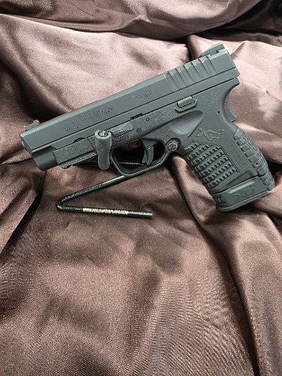 SPRINGFIELD ARMORY XDS-45acp 9MM LUGER (9x19 PARA) - Image 1 of 3
