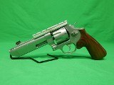 SMITH & WESSON 627-3 V-COMP PC JERRY MICULEK .357 MAG - 1 of 3