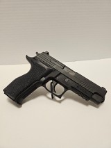 SIG SAUER P226 ELITE .40 S&W - 2 of 3