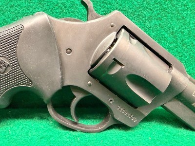CHARTER ARMS MAG PUG.357 MAG - Image 3 of 3
