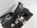 Smith & Wesson M&P M2.0 Optic Ready 10MM - 2 of 3