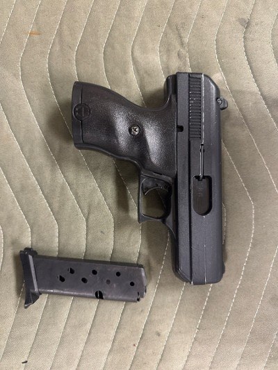 HI-POINT C9 - PISTOL 9MM LUGER (9x19 PARA) - Image 1 of 2