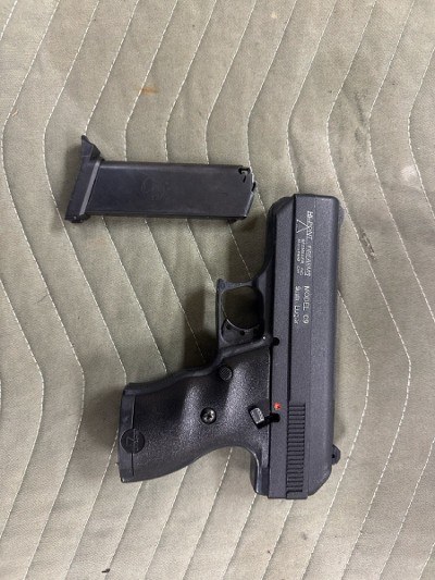 HI-POINT C9 - PISTOL 9MM LUGER (9x19 PARA) - Image 1 of 2