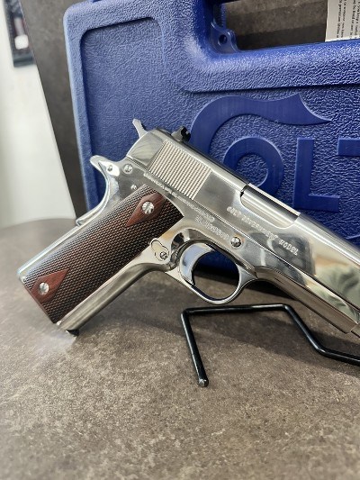 COLT 1911 GOVERNMENT .38 SUPER - Image 3 of 3