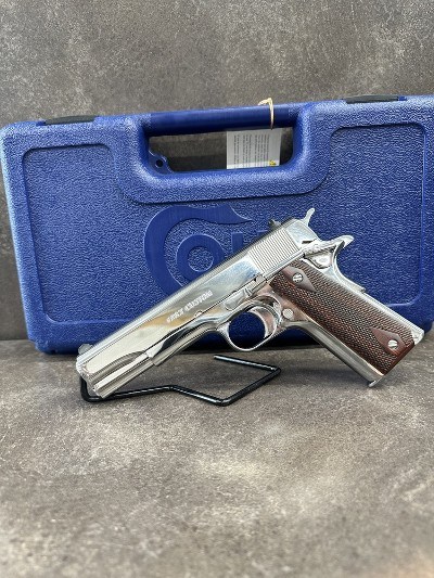 COLT 1911 GOVERNMENT .38 SUPER - Image 1 of 3