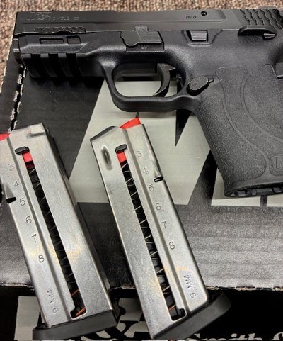 SMITH & WESSON M&P9 SHIELD EZ M2.0 9MM LUGER (9x19 PARA) - Image 1 of 2